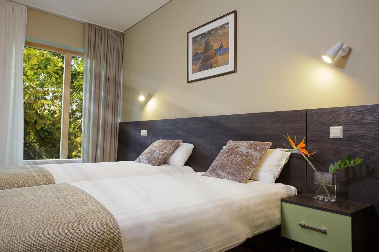 Hotel Babilonas Kaunas Quarto foto